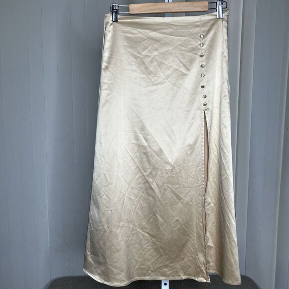 Mable Satin Midi Skirt Nude Beige Color Deep Slit Buttons Zip Closure Size M - Picture 1 of 8